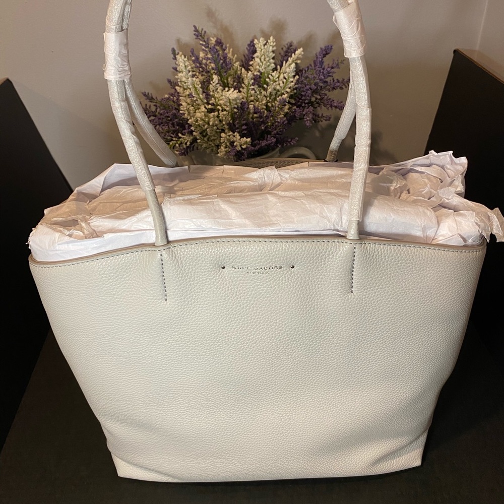 Marc Jacobs Supple Group Leather Tote